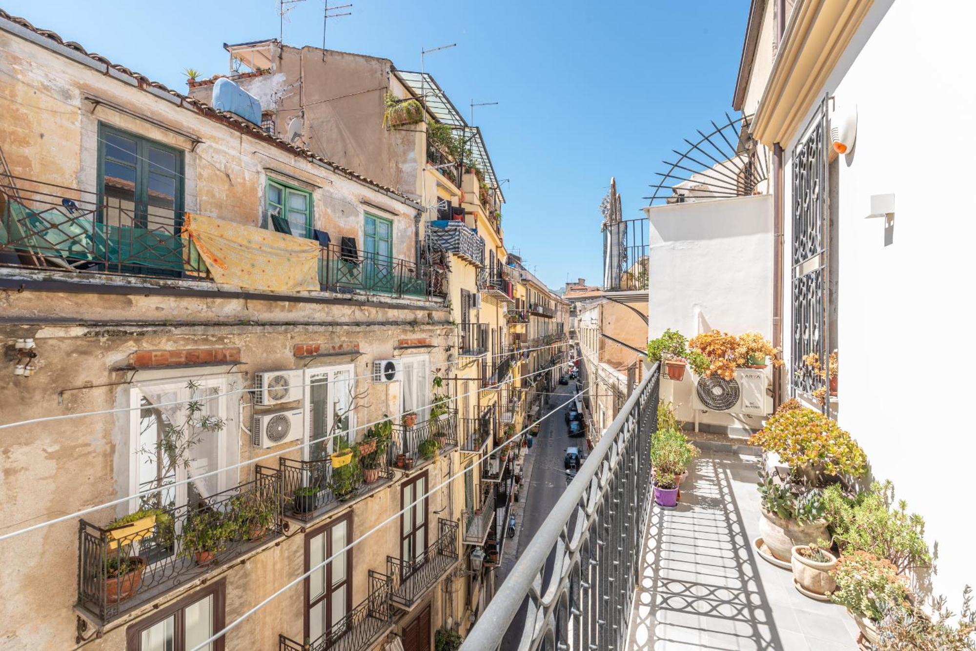Una Terrazza Su Via Calderai By Wonderful Italy Palermo