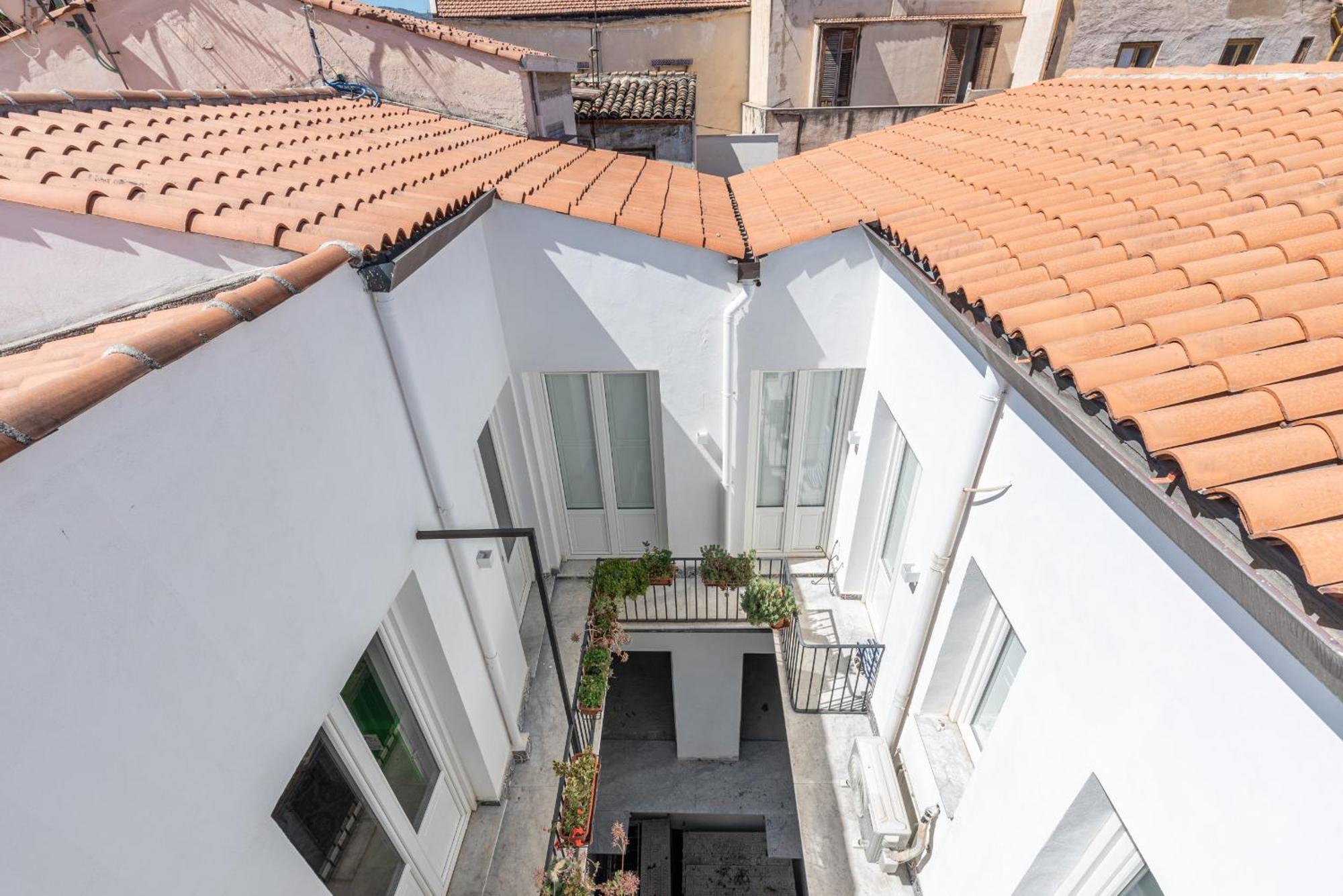 Una Terrazza Su Via Calderai By Wonderful Italy Palermo